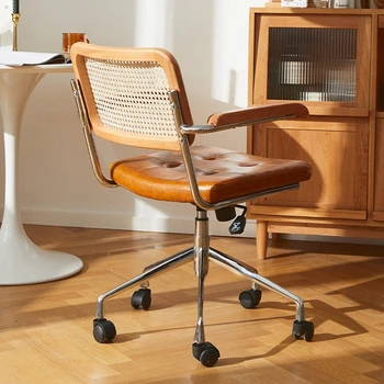Въртящо се офис стол от ратан, подвижен прът, лесен скандинавски стил на дома си, много подходящи за обзавеждане на спални или обучение