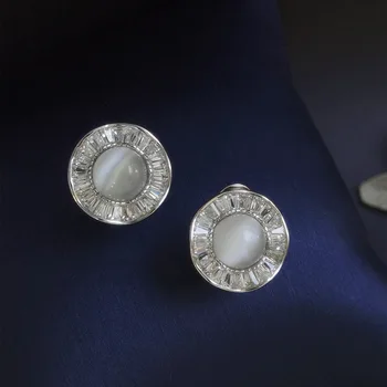 Реколта сребърни обеци-карамфил S925 с кръгла диамантен пръстен, са подходящи за подаръци за жени