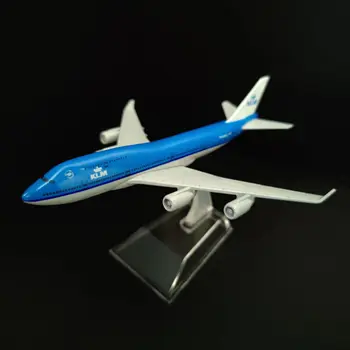 Мащаб 1:400 Метална Копие на самолет на KLM Royal Dutch Airlines Модел Самолет Авиационна Molded Под Налягане Украса За вашия дом Офис Миниатюрни Играчки