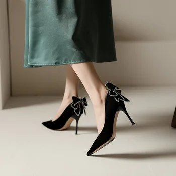 2023 Модни дамски обувки-лодки, офис обувки с лък, и остри пръсти на тънък висок ток 5,5 см 7,5 см, дамски обувки за партита от флока, работни обувки на токчета