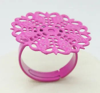 100 бр./лот, метална филигранна плосък панел с кръгли цвете 25 мм, регулируем пръстен, е основа за бижута със собствените си ръце