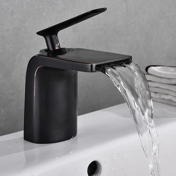 черен смесител за баня куха форма на смесители за баня с водопад с една дръжка смесител за топла и студена вода миксер